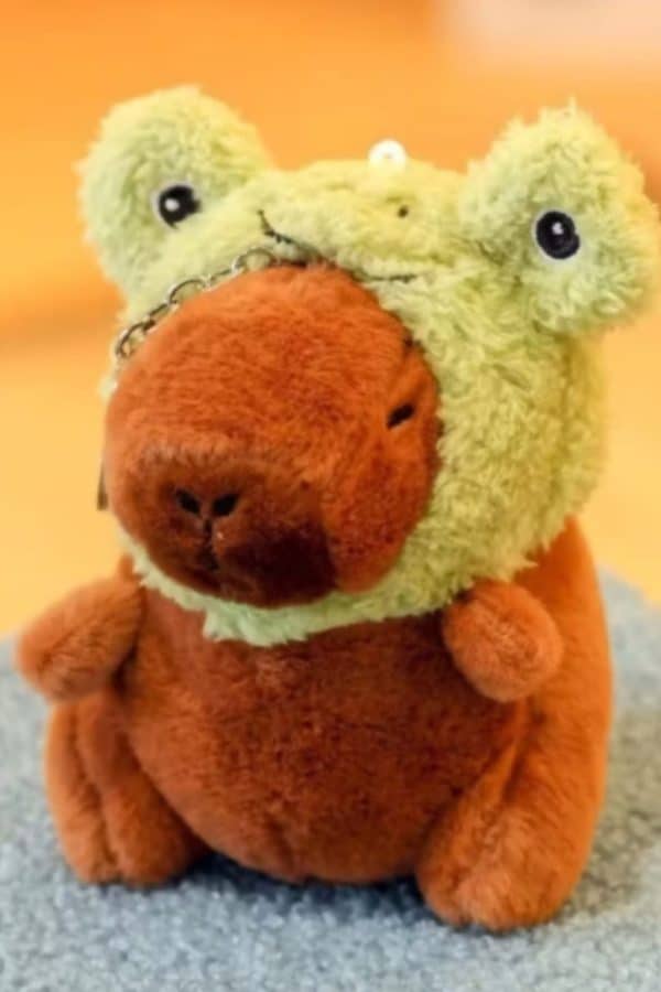 Chaveiro Charm de Pelúcia Capivara Republic®- Sapinho